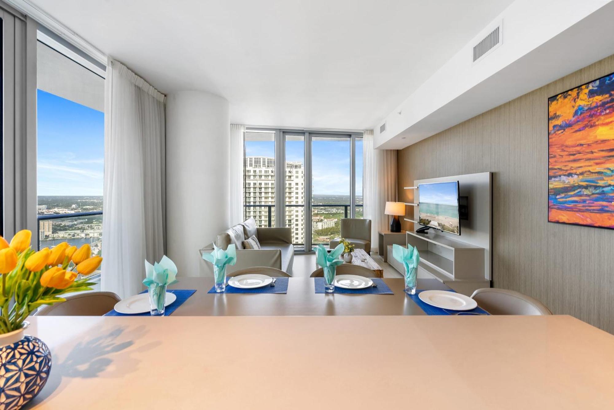 High Floor Corner 2 Bdr At Lyfe Resort ハリウッド エクステリア 写真